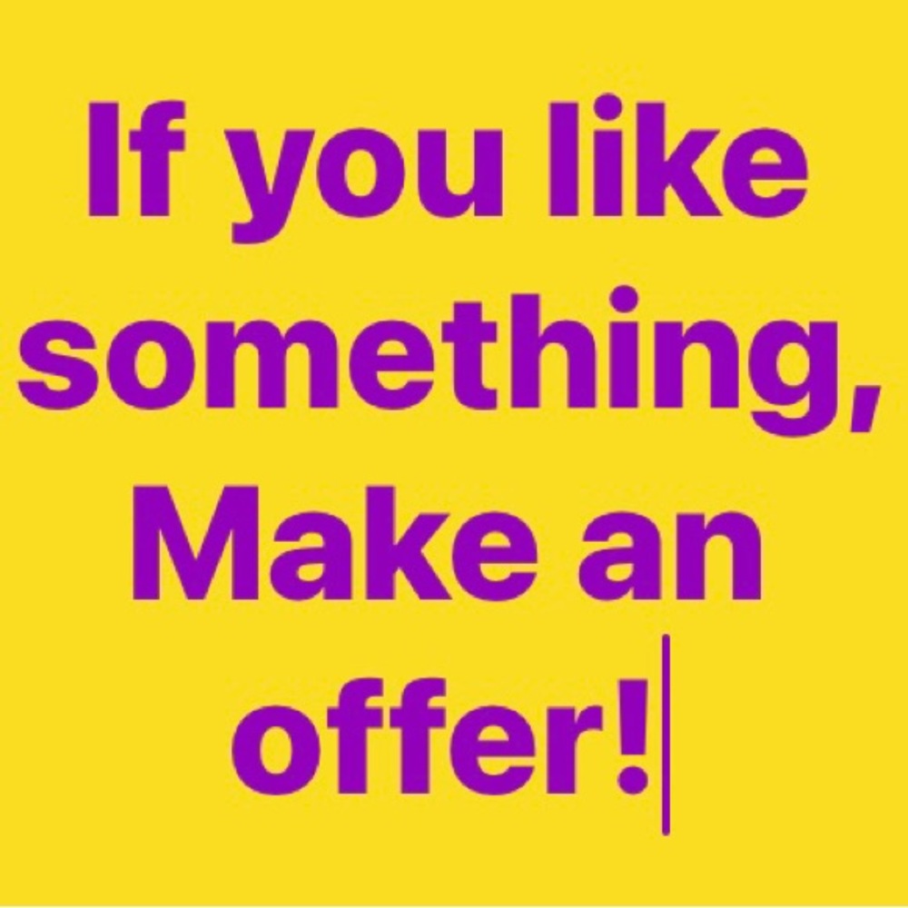 If you see something you like, make an offer! 👗👚👖🧢🥿👠👢👕
